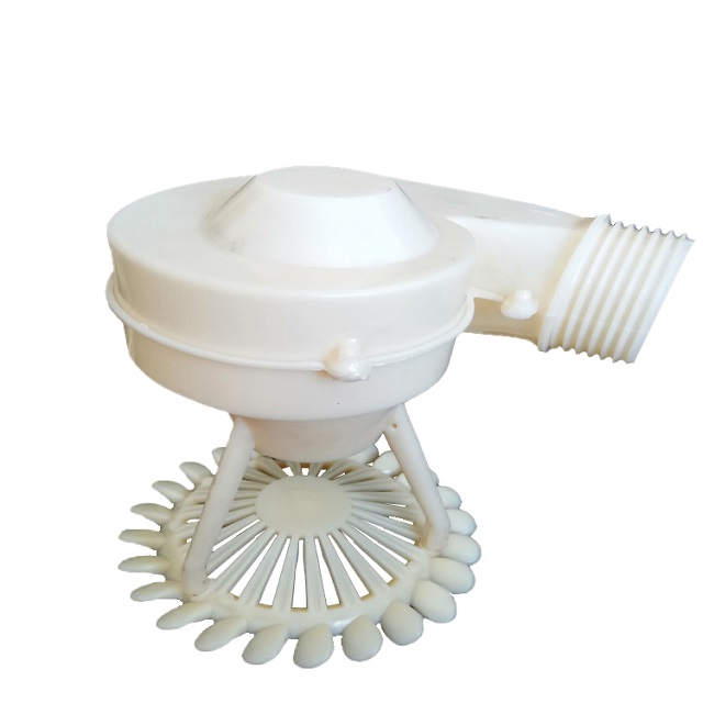 Cooling tower nozzles