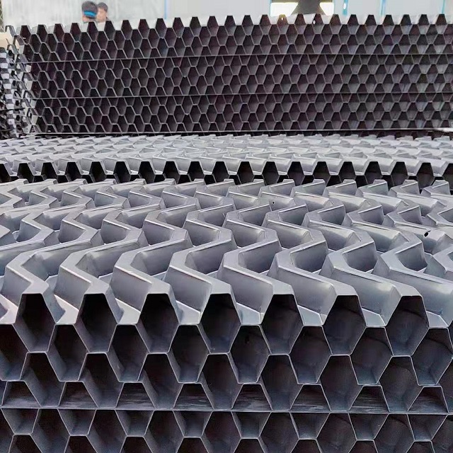 Cooling tower drift eliminator