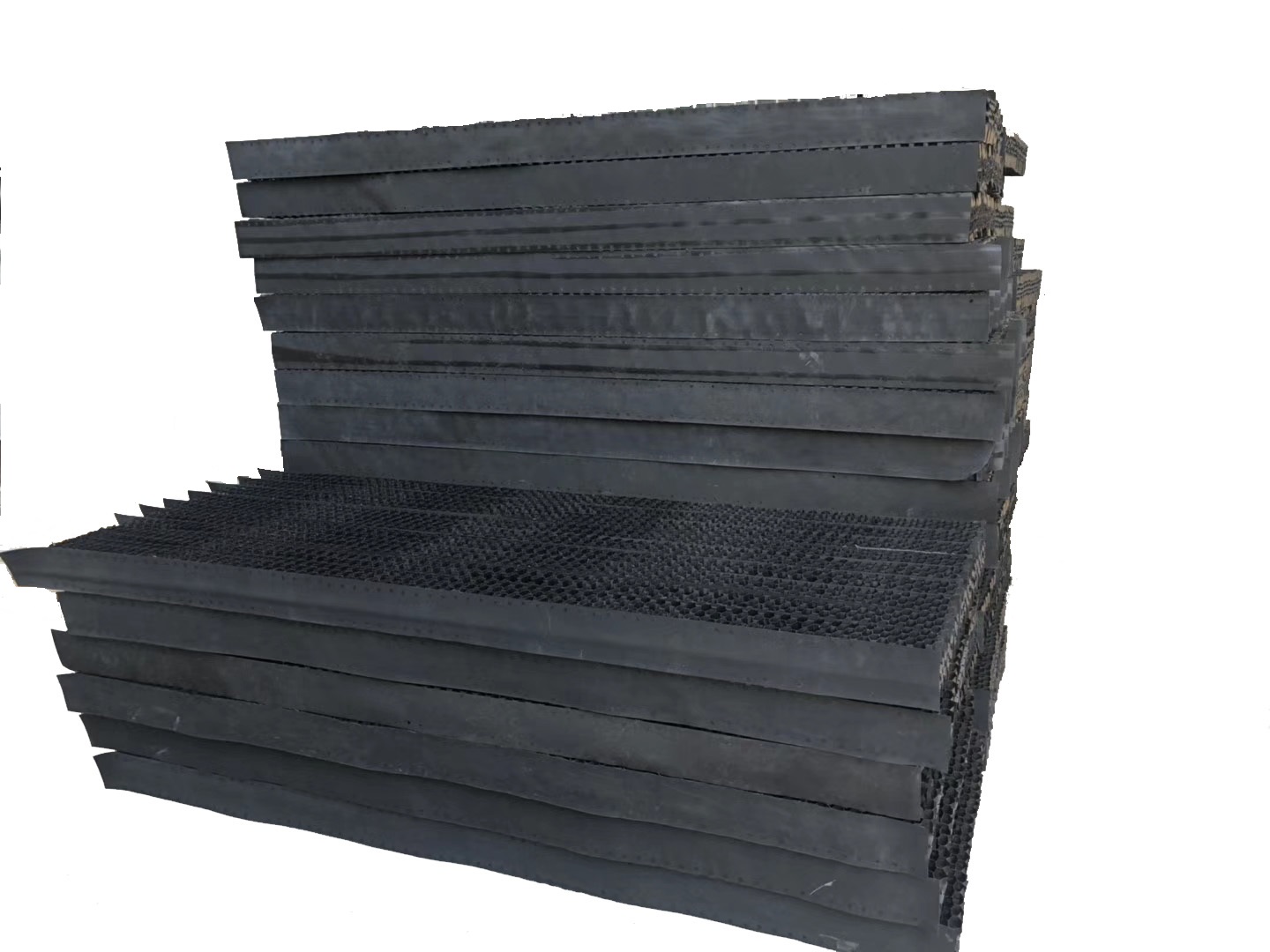 Cooling tower air inlet louver